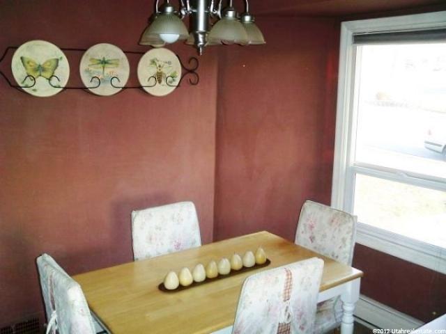 806 W 3600 S, Bountiful, UT 84010 — photo 2