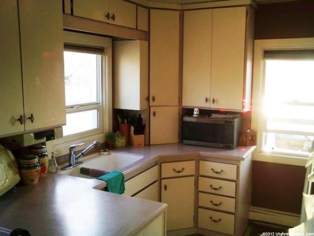 806 W 3600 S, Bountiful, UT 84010 — photo 7
