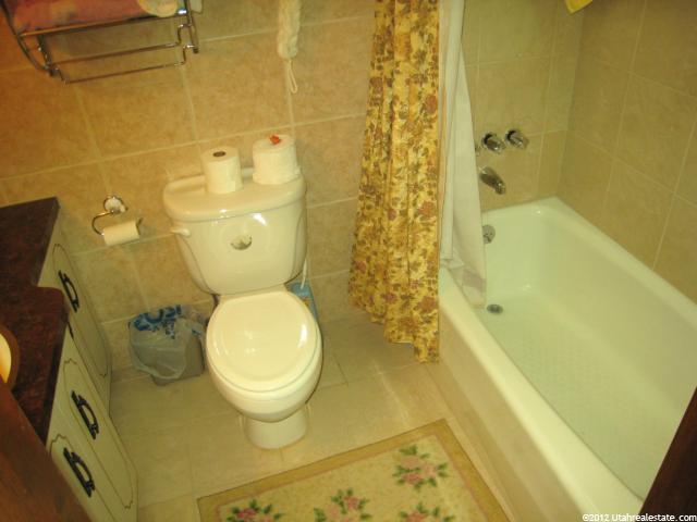 325 E 6220 S, Murray, UT 84107 — photo 6