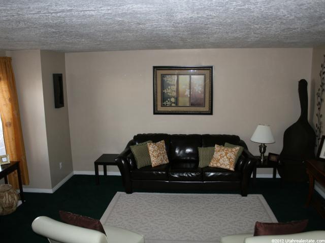 540 S 425 E, Clearfield, UT 84015 — photo 4