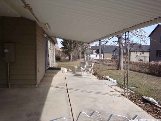 935 S 2100 W, Vernal, UT 84078 — photo 2