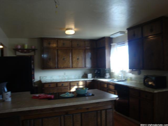 935 S 2100 W, Vernal, UT 84078 — photo 4
