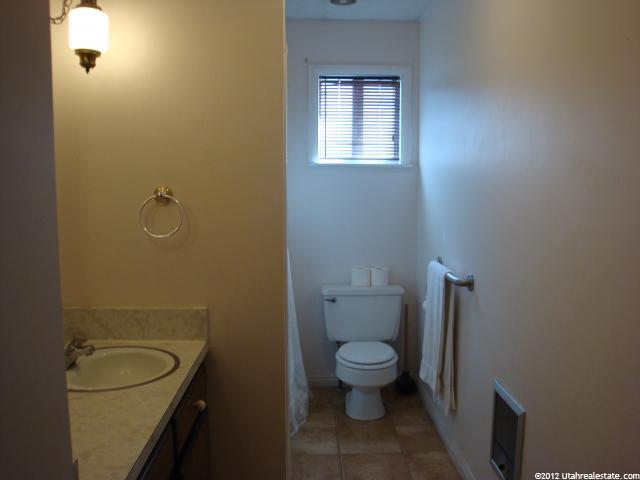 935 S 2100 W, Vernal, UT 84078 — photo 5