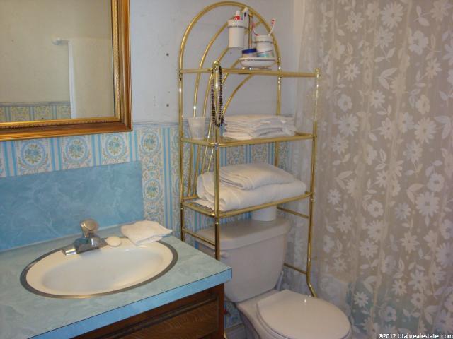 935 S 2100 W, Vernal, UT 84078 — photo 8