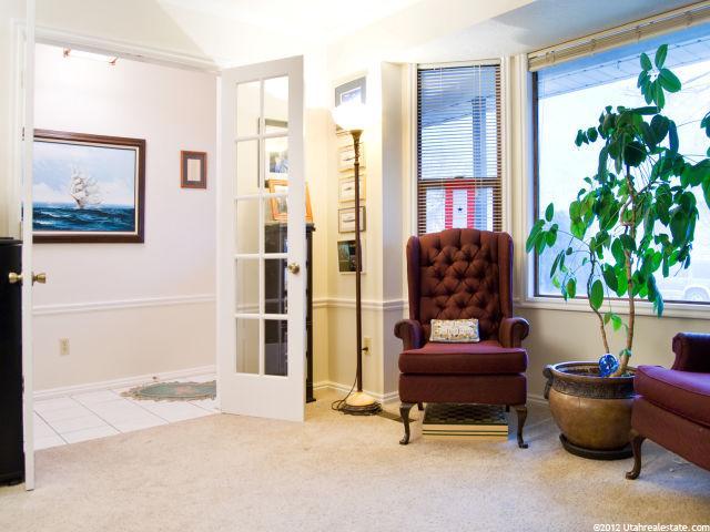 562 S 10 W, Farmington, UT 84025 — photo 2
