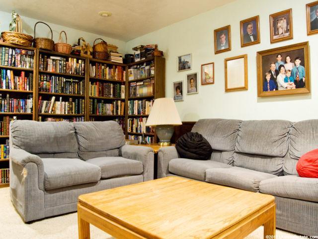 562 S 10 W, Farmington, UT 84025 — photo 11
