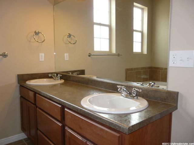 6 N 285 W, Centerville, UT 84014 — photo 7