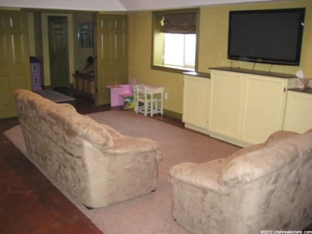 159 E 2275 S, Clearfield, UT 84015 — photo 10