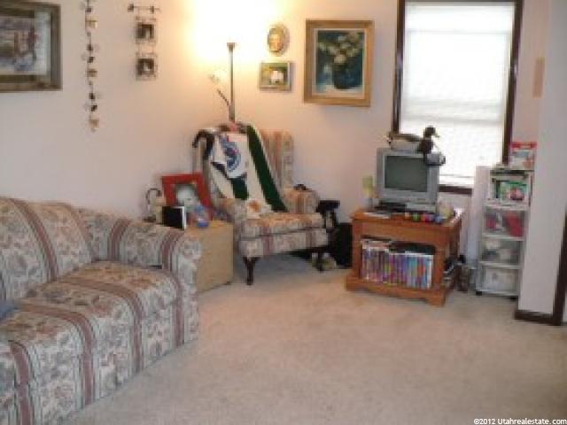 3985 S 2225 W, Roy, UT 84067 — photo 2