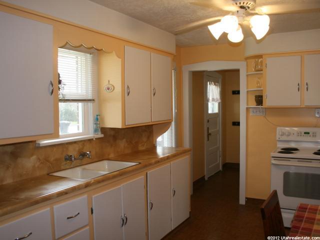 96 E 200 S, Centerville, UT 84014 — photo 10