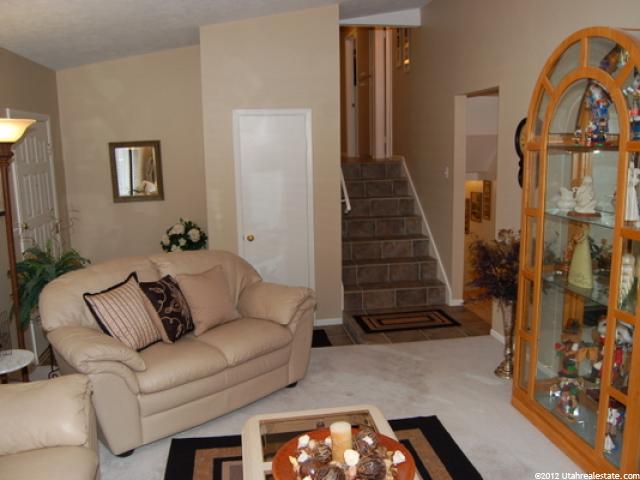8673 S 1700 E, Sandy, UT 84093 — photo 3