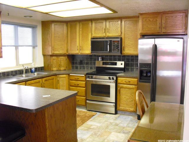 531 W 1175 N, Centerville, UT 84014 — photo 6