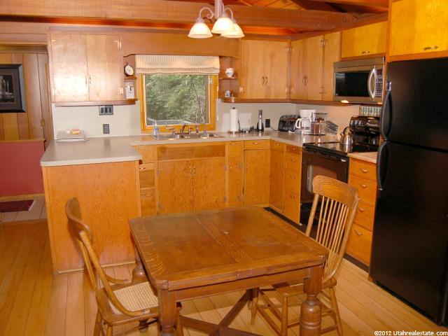 332 E Ogden Caynon S, Ogden, UT 84401 — photo 2