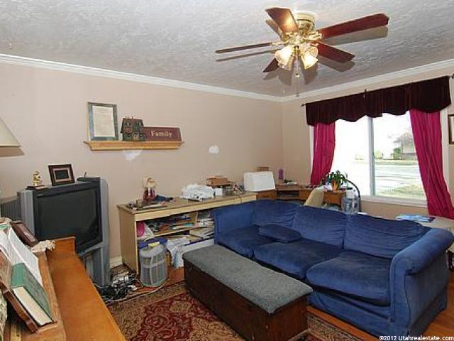 703 W Creekview Rd, Centerville, UT 84014 — photo 3