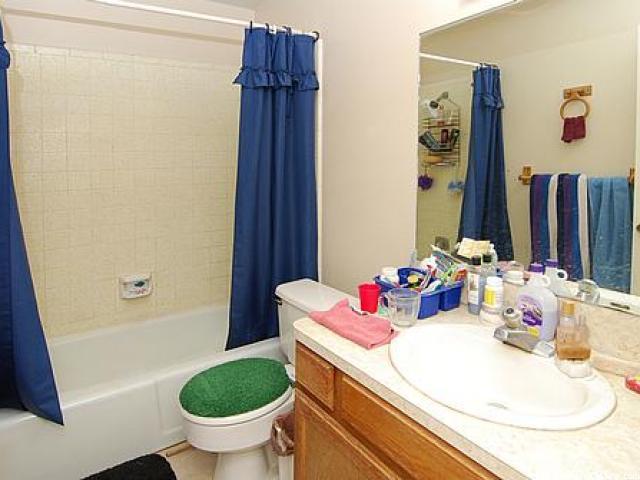 703 W Creekview Rd, Centerville, UT 84014 — photo 4