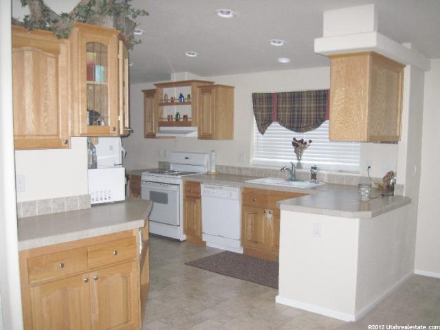 610 W 990 S, Tremonton, UT 84337 — photo 4