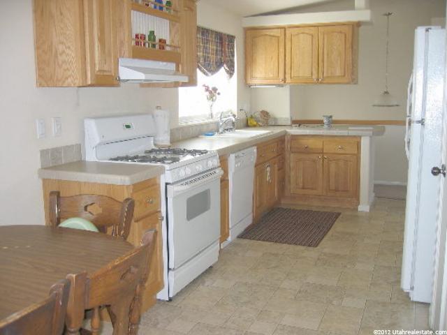 610 W 990 S, Tremonton, UT 84337 — photo 7