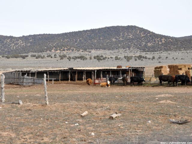 900 N State St E, Scipio, UT 84656 — photo 2