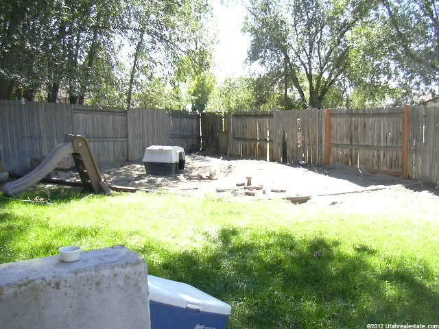 8312 S Deborah Ann Ct E, Sandy, UT 84070 — photo 2