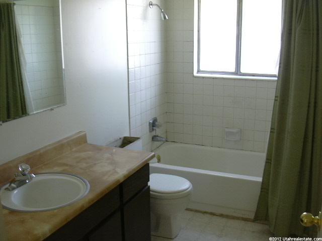 8312 S Deborah Ann Ct E, Sandy, UT 84070 — photo 5