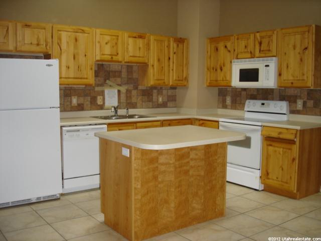 44 W 200 N #5, Bountiful, UT 84010 — photo 2