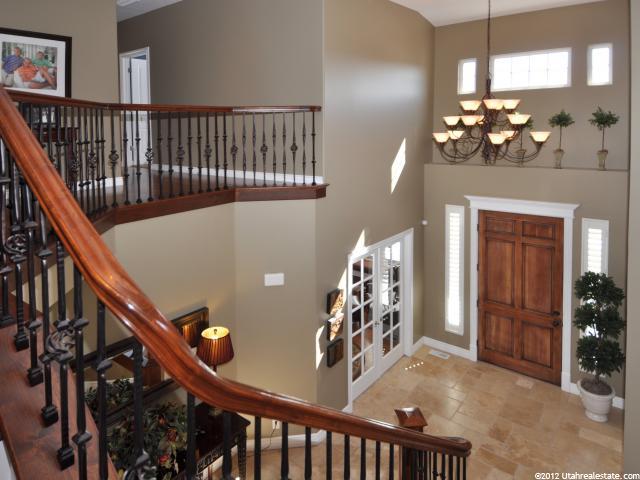 327 E Corner Bridge Ln S, Draper, UT 84020 — photo 2