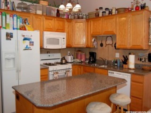 167 W 2050 S, Clearfield, UT 84015 — photo 3