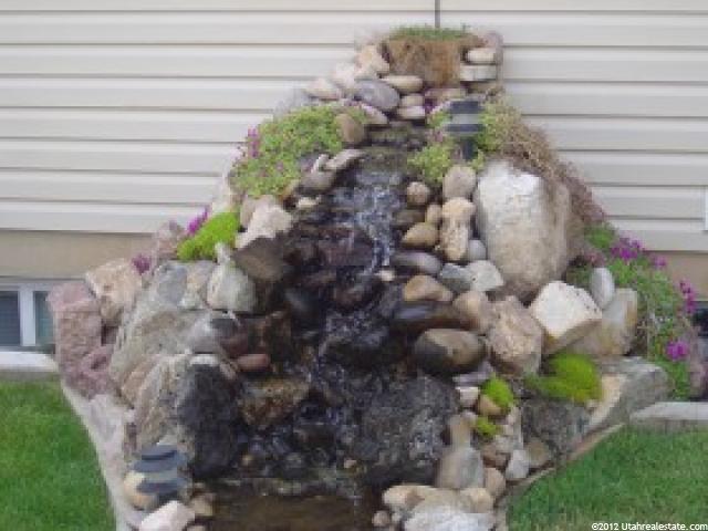 167 W 2050 S, Clearfield, UT 84015 — photo 8