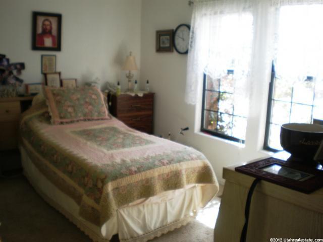 592 N Dusk Dr, St. George, UT 84770 — photo 8
