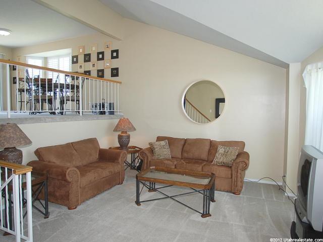 232 E Clover Ridge Dr, Sandy, UT 84070 — photo 2