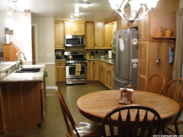 4996 S 3500 W, Roy, UT 84067 — photo 12