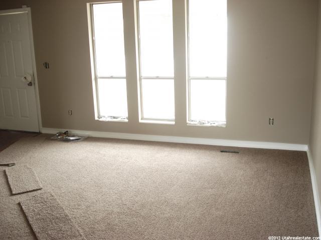 496 N Barlow St W, Clearfield, UT 84015 — photo 10