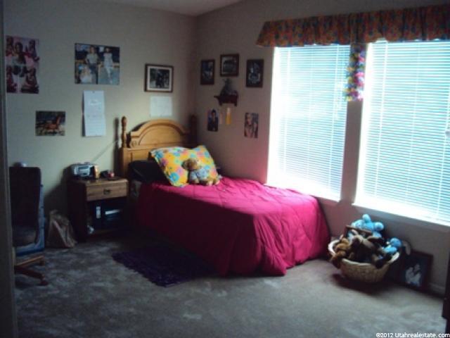 585 E 2715 S, Naples, UT 84078 — photo 8