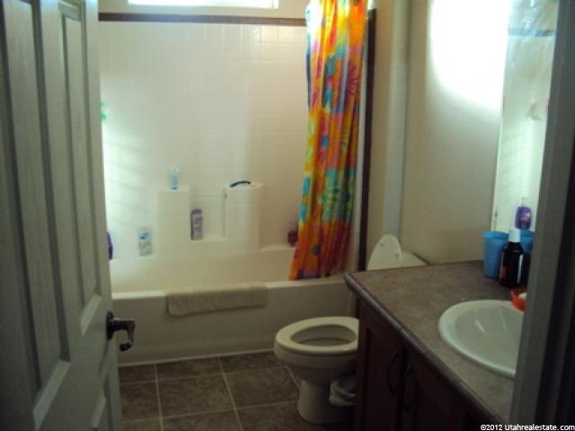 585 E 2715 S, Naples, UT 84078 — photo 10