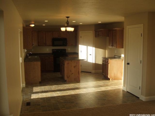 224 S 1130 E, Hyrum, UT 84319 — photo 2