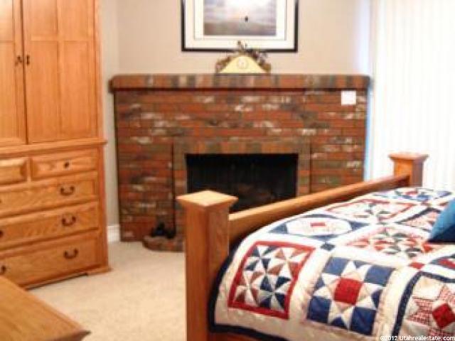 1752 Shadow Valley Dr, South Ogden, UT 84403 — photo 12