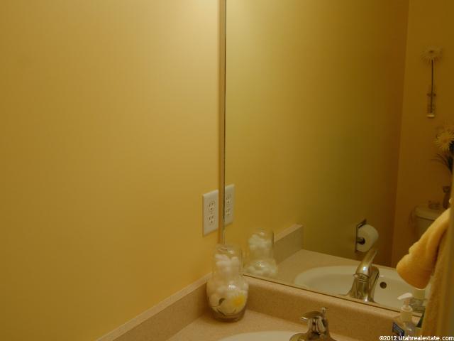 652 W 800 N, N #26, Clinton, UT 84015 — photo 10