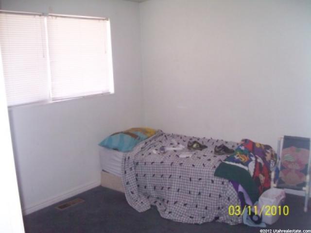 196 W 1550 N, Sunset, UT 84015 — photo 4