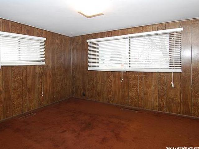 320 N Barlow St W, Clearfield, UT 84015 — photo 6
