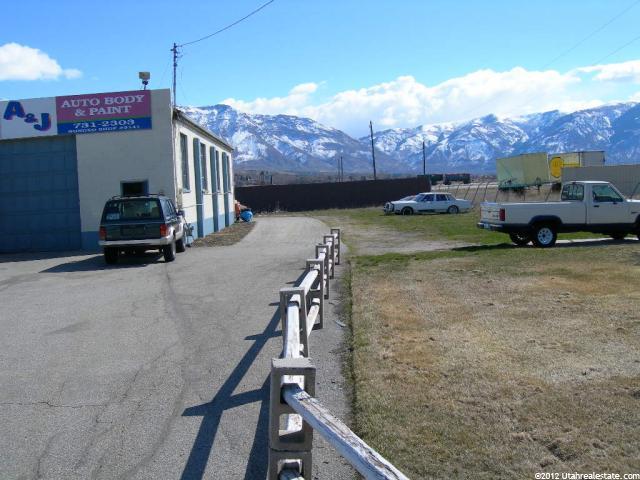 3394 N 2000 W, Farr West, UT 84404 — photo 11