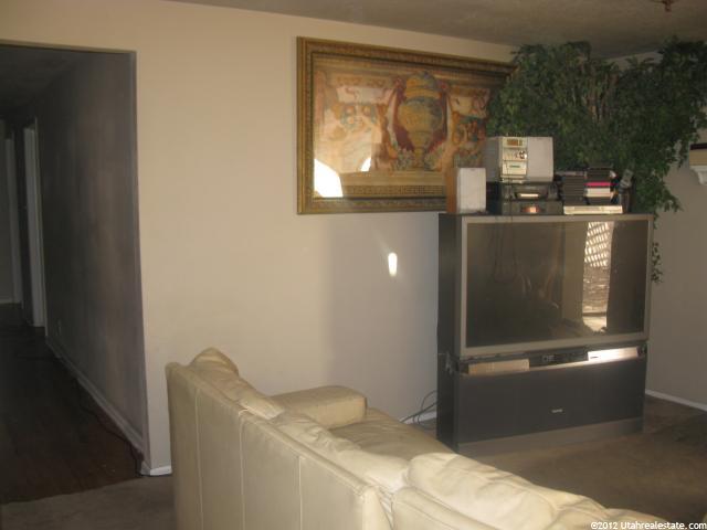 8469 S 1430 E, Sandy, UT 84093 — photo 3