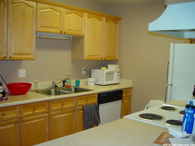 577 N 100 W #102, Provo, UT 84601 — photo 4