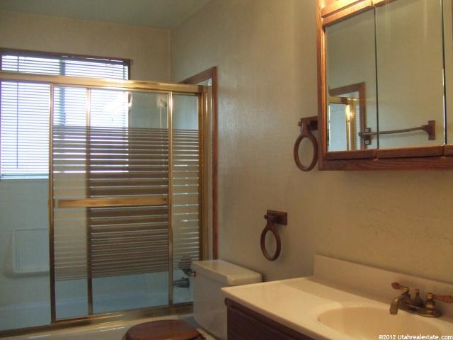 5587 S 1200 W, Riverdale, UT 84405 — photo 5