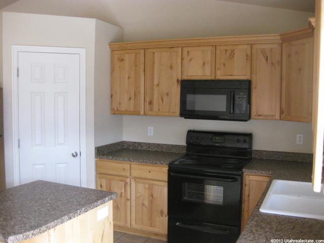 404 N 100 E, Providence, UT 84332 — photo 4