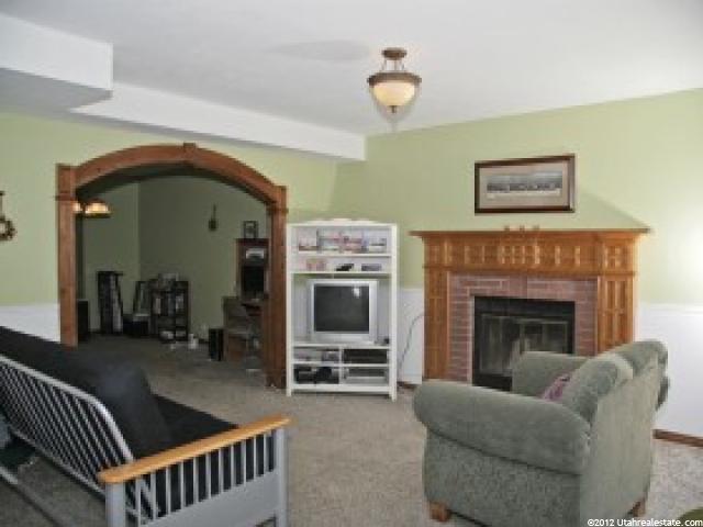 10307 S Edgecliff Dr E, Sandy, UT 84092 — photo 4