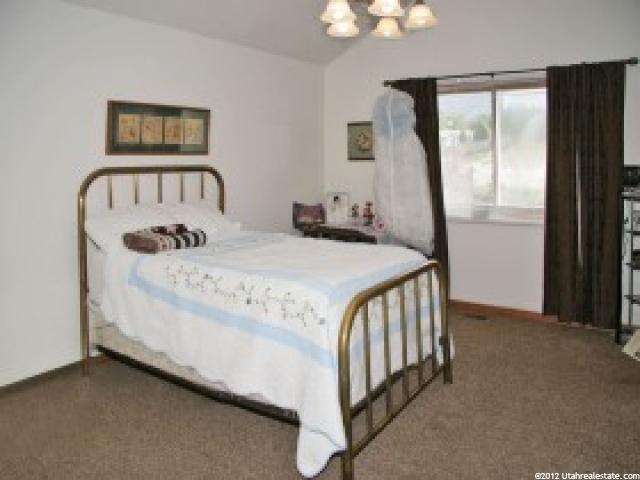 10307 S Edgecliff Dr E, Sandy, UT 84092 — photo 5