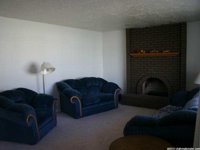 828 E Pepperell Cir S, Sandy, UT 84094 — photo 2