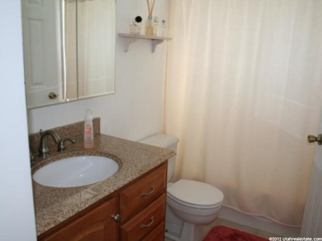 1437 W 1045 S, Clearfield, UT 84015 — photo 7