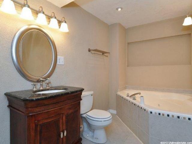 1376 N 2950 W, Clinton, UT 84015 — photo 3