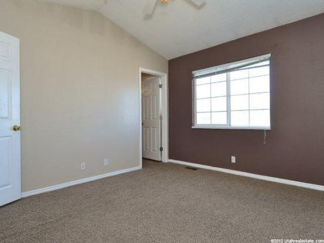 1376 N 2950 W, Clinton, UT 84015 — photo 7